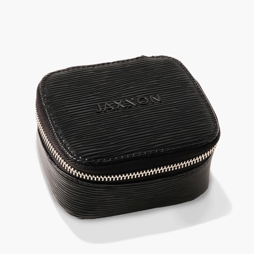 JAXXON Black Leather Zippered Case
